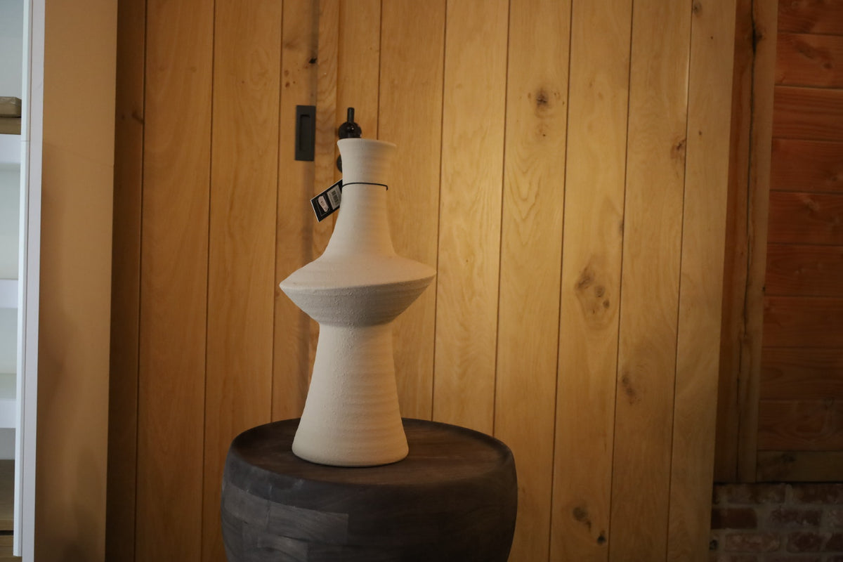 Beige vaas speciale vorm