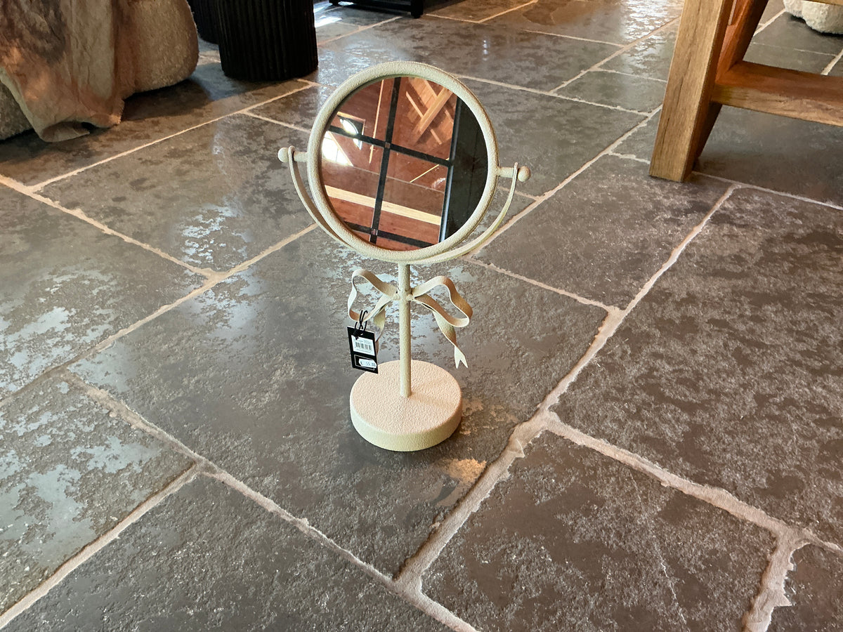 Spiegeltje met strik 46x 26 cm