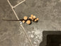 Stokje met bolletjes beige