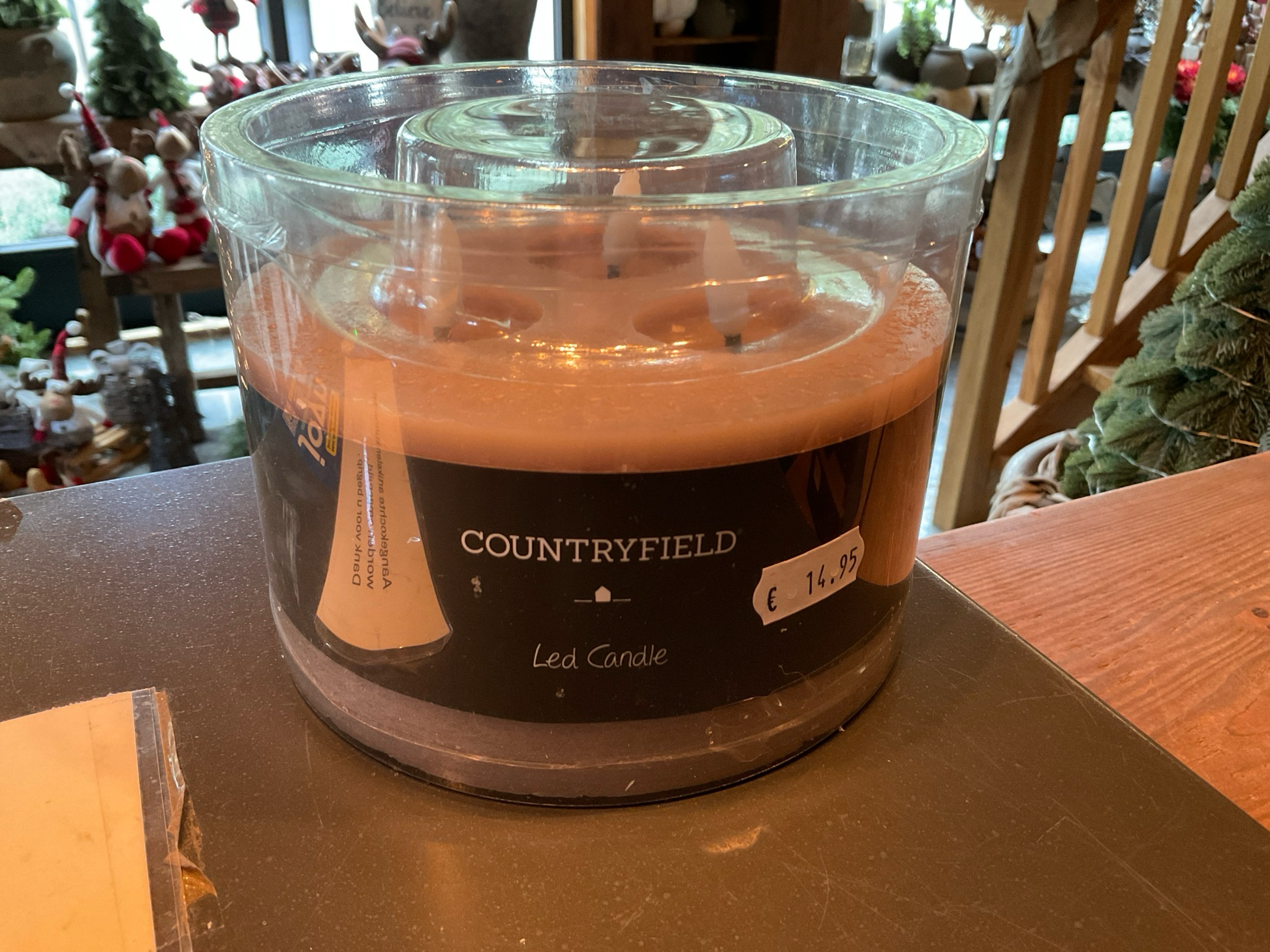 Led kaars beige met 3 wieken doorsnee 15cm let afstandsbediening of timer