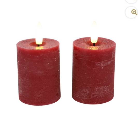 Rode Kleine stompkaars met AA batterijen kan bediend worden