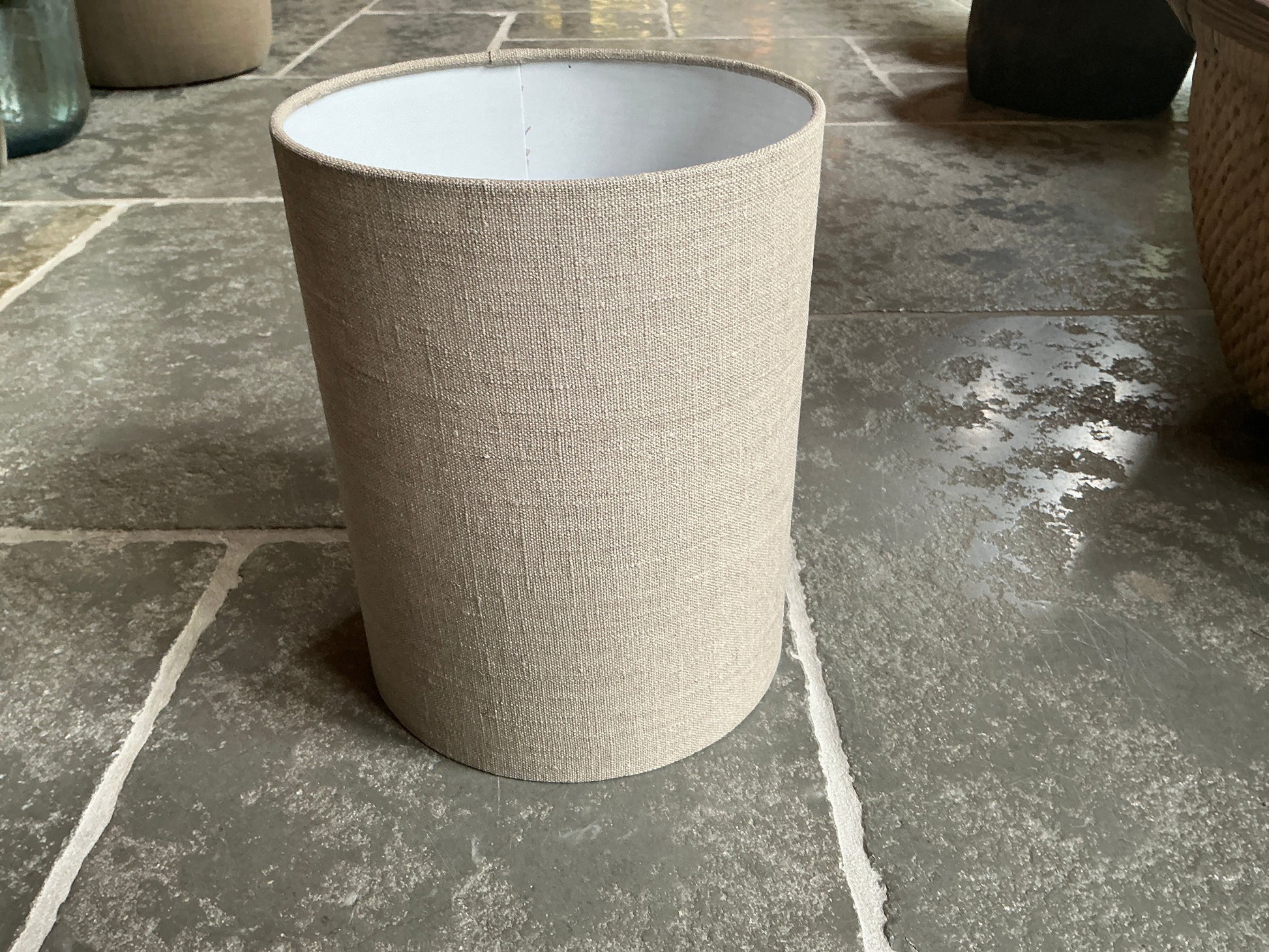 Beige lampenkap 20cm doorsnede en 25cm hoog