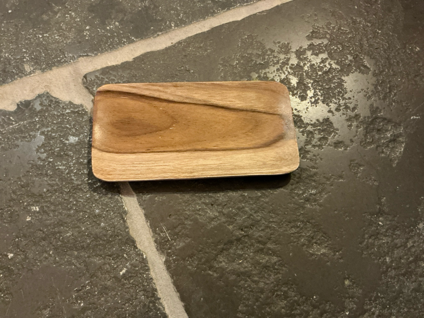 Rechthoekig houten schaaltje voor amberblokjes