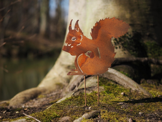 Roeste Eekhoorn Tuinprikker 26x36cm
