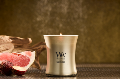 Woodwick medium sparkling pomelo