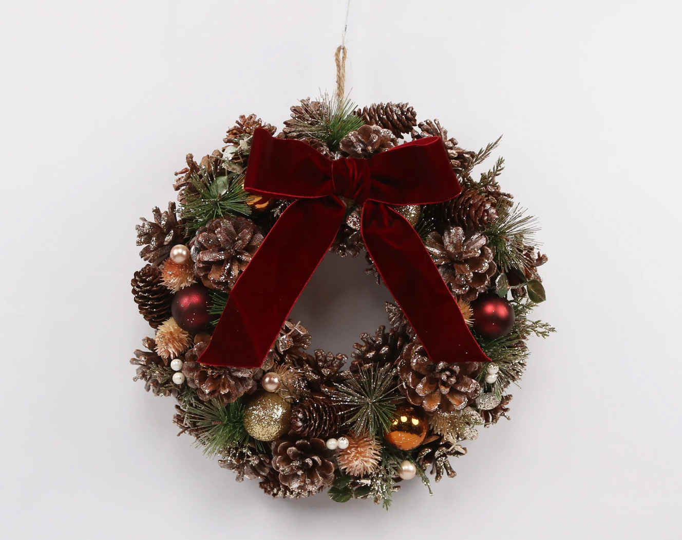 Krans met rode veloers strik