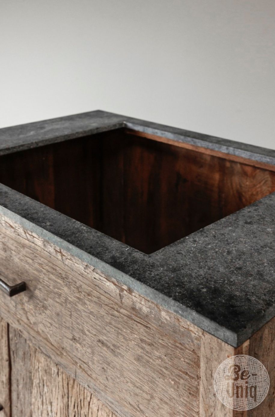 Kast voorzien met opening voor inductie kookplaat 95x90x60cm