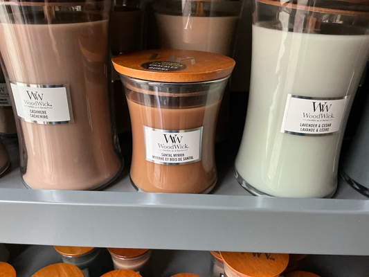 Woodwick medium Santal Myrrh