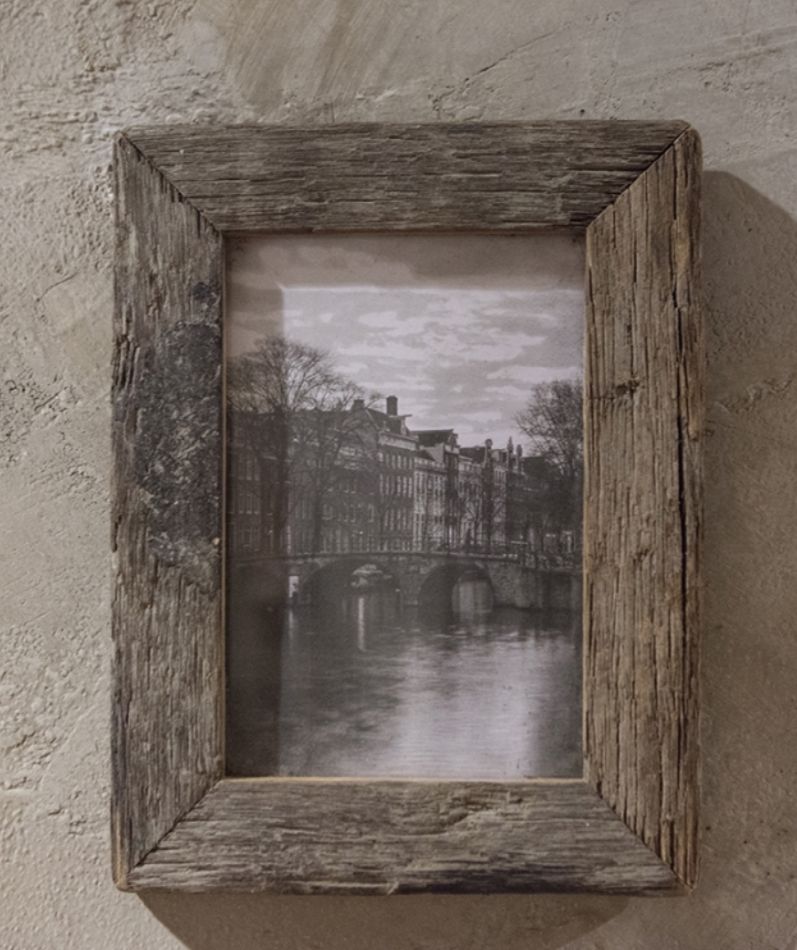 Fotokader in oud hout Afmeting ca. (HxBxD) 23x18x2 cm