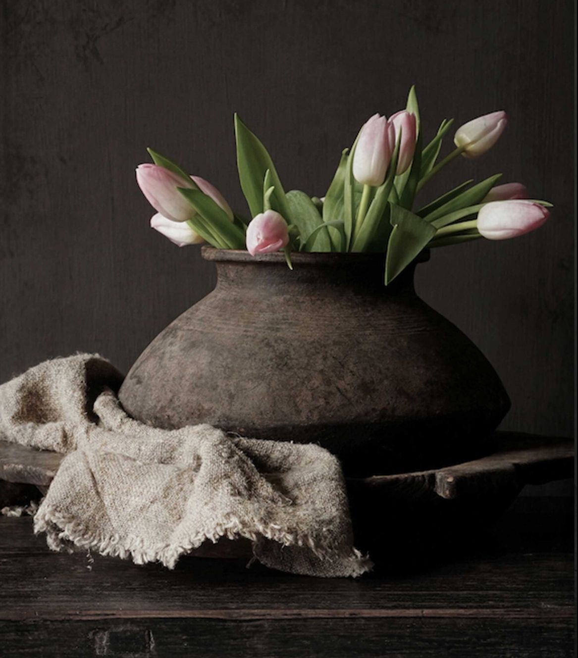 Decobordje kruik met tulpen 16x21cm