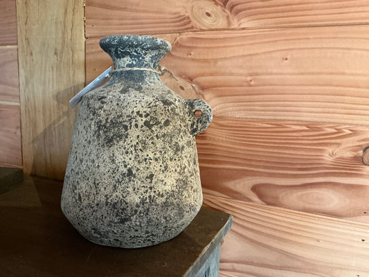 Handgemaakte Kruik met smalle hals 25x18cm