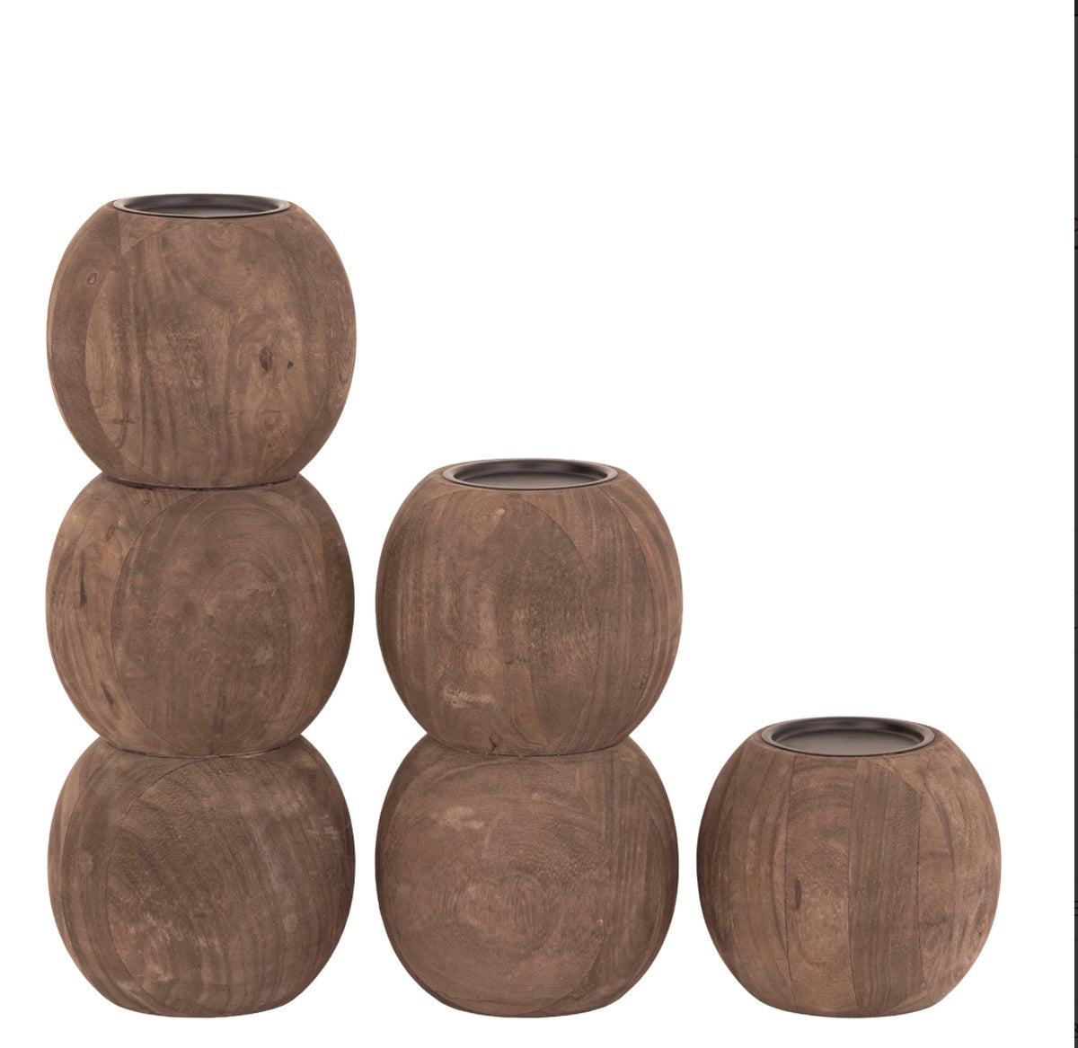 Kandelaar in dark brown 	17.0 x 17.0 x 28.0 cm