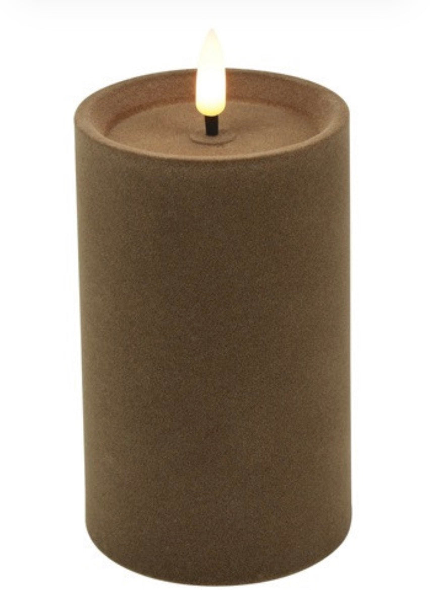LED Kaars Stomp velvet Ø7,5CM ro Lyon L taupe-7,5x7,5x12,5CM