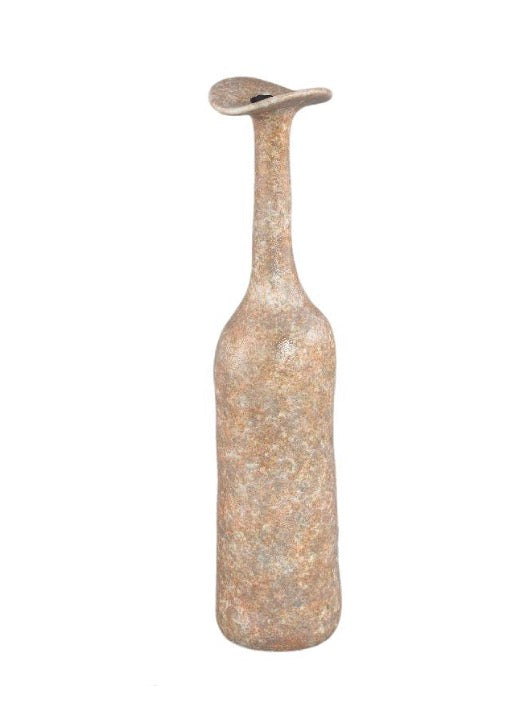 Vaas met lange smalle hals